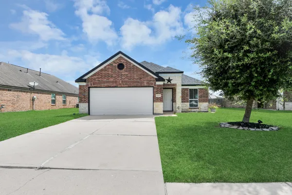 $2,000 | 4707 Wheelwright Trail, Rosenberg, TX 77471