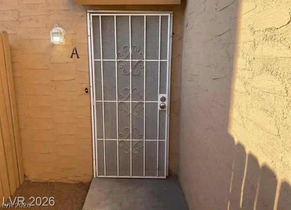 $950 | 5247 Garden Lane, Unit A, Las Vegas, NV 89119