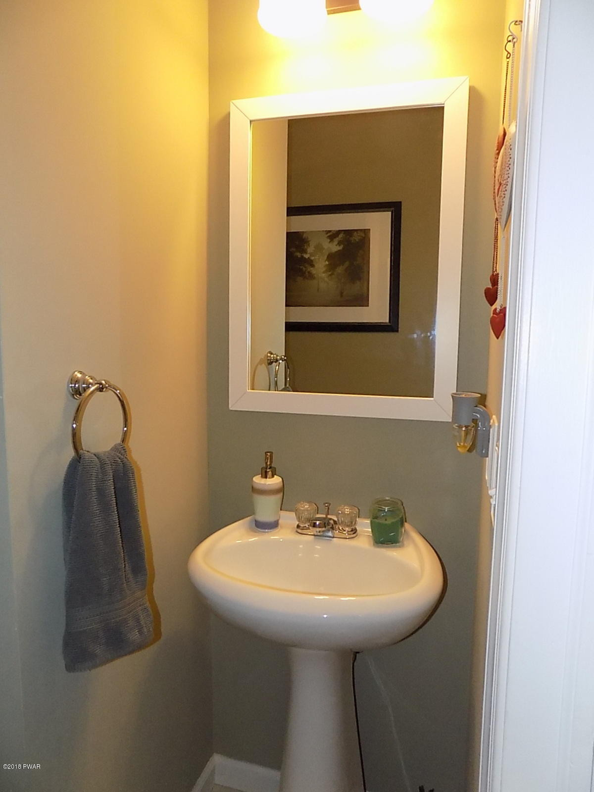 293 Mozzette Road Canadensis, PA 18325 - Photo 33 of 92 Guest 1/2 Bath