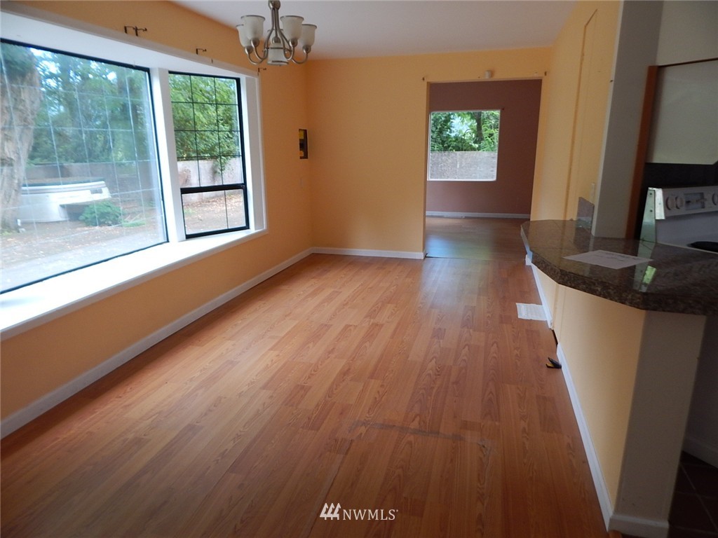 425 Manley Road Bellingham, WA 98229 - Photo 4 of 15 Gallery Image 4