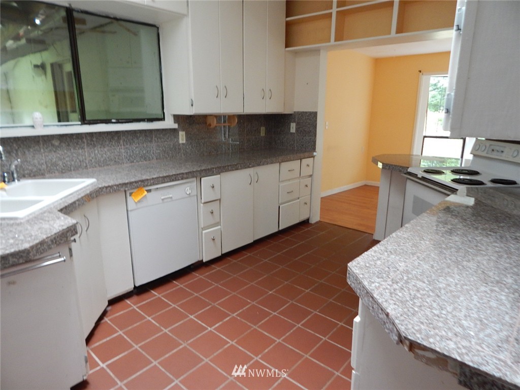 425 Manley Road Bellingham, WA 98229 - Photo 6 of 15 Gallery Image 6
