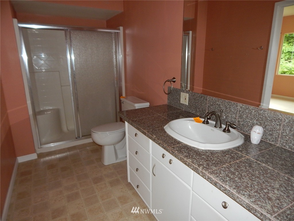 425 Manley Road Bellingham, WA 98229 - Photo 9 of 15 Gallery Image 9