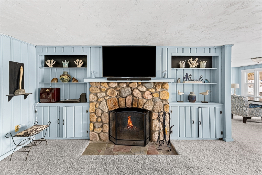 345 Quaker Road Falmouth, MA 02556 - Photo 5 of 30