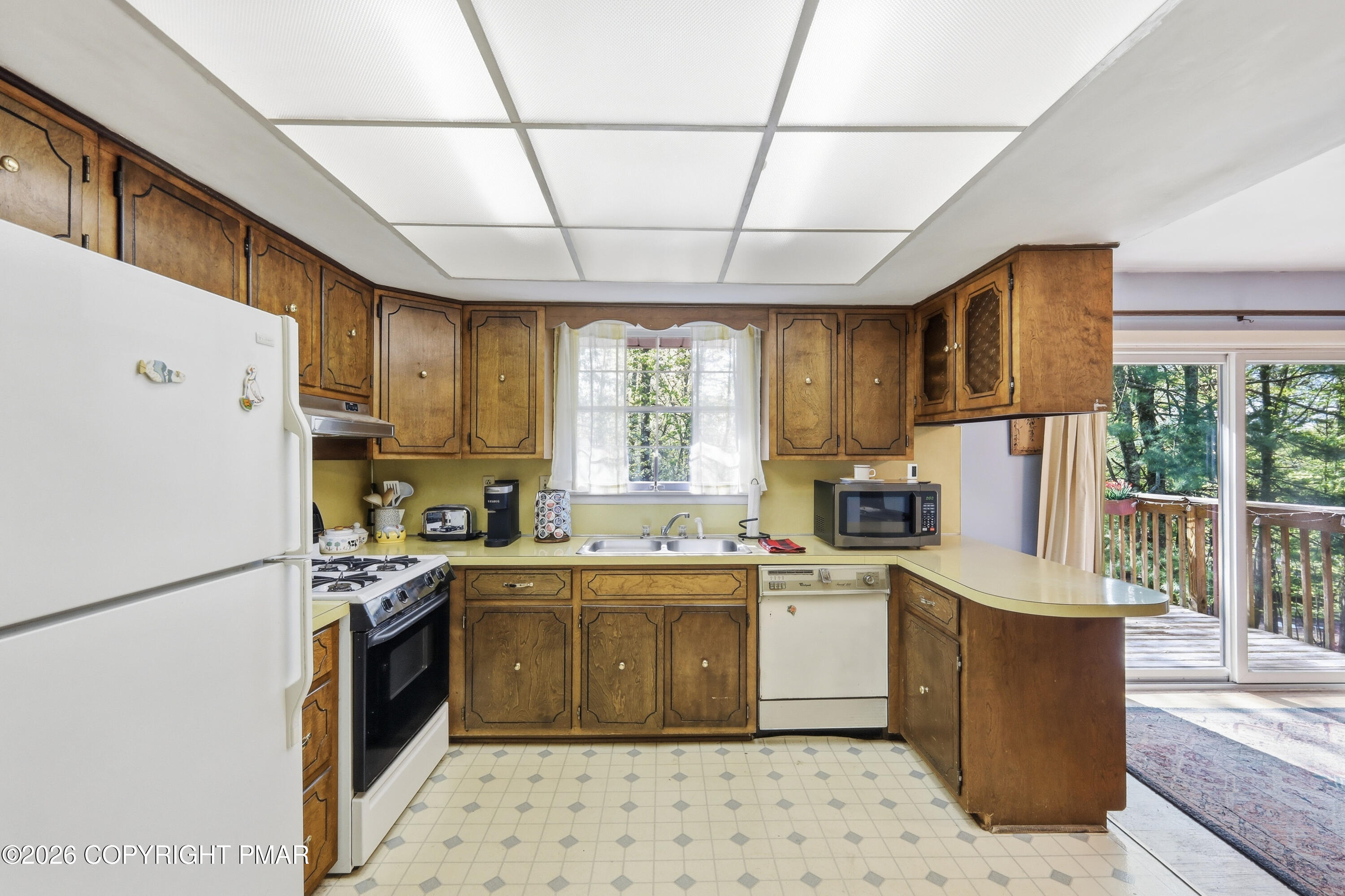 110 Powell Road Tannersville, PA 18372 - Photo 29 of 54 44-Photo-43