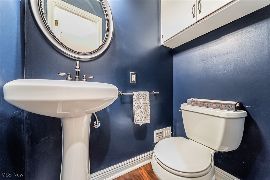 5165 East Farnhurst Road Cleveland, OH 44124 - Photo 13 of 26 Gallery Image 13