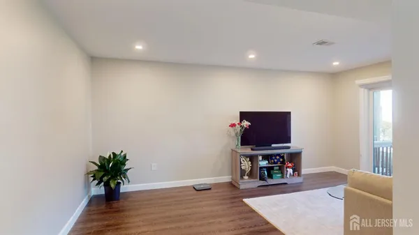 $325,000 | 3807 Birchwood Court, North Brunswick, NJ 08902