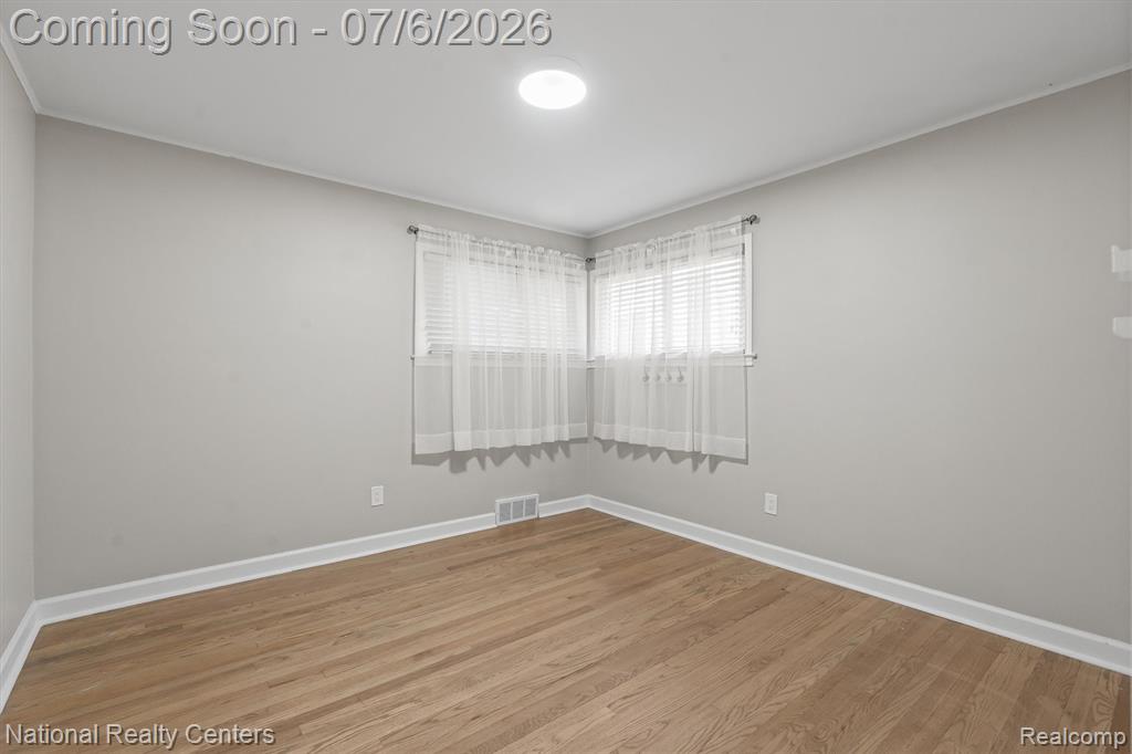 9984 Hemingway Redford, MI 48239 - Photo 14 of 33