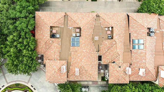 $1,075,347 | 2705 Museum Way, Fort Worth, TX 76107