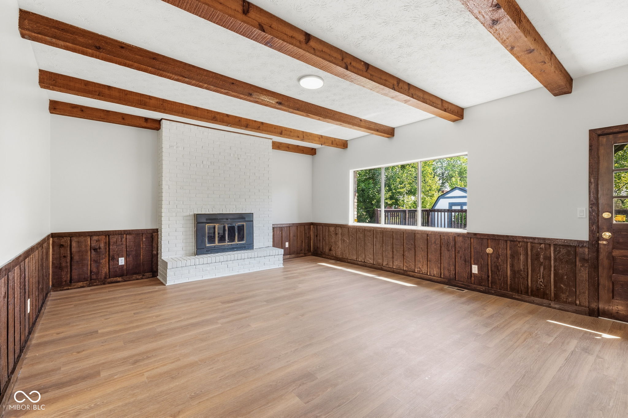 5441 North Kenmore Road Indianapolis, IN 46226 - Photo 7 of 29 Gallery Image 7