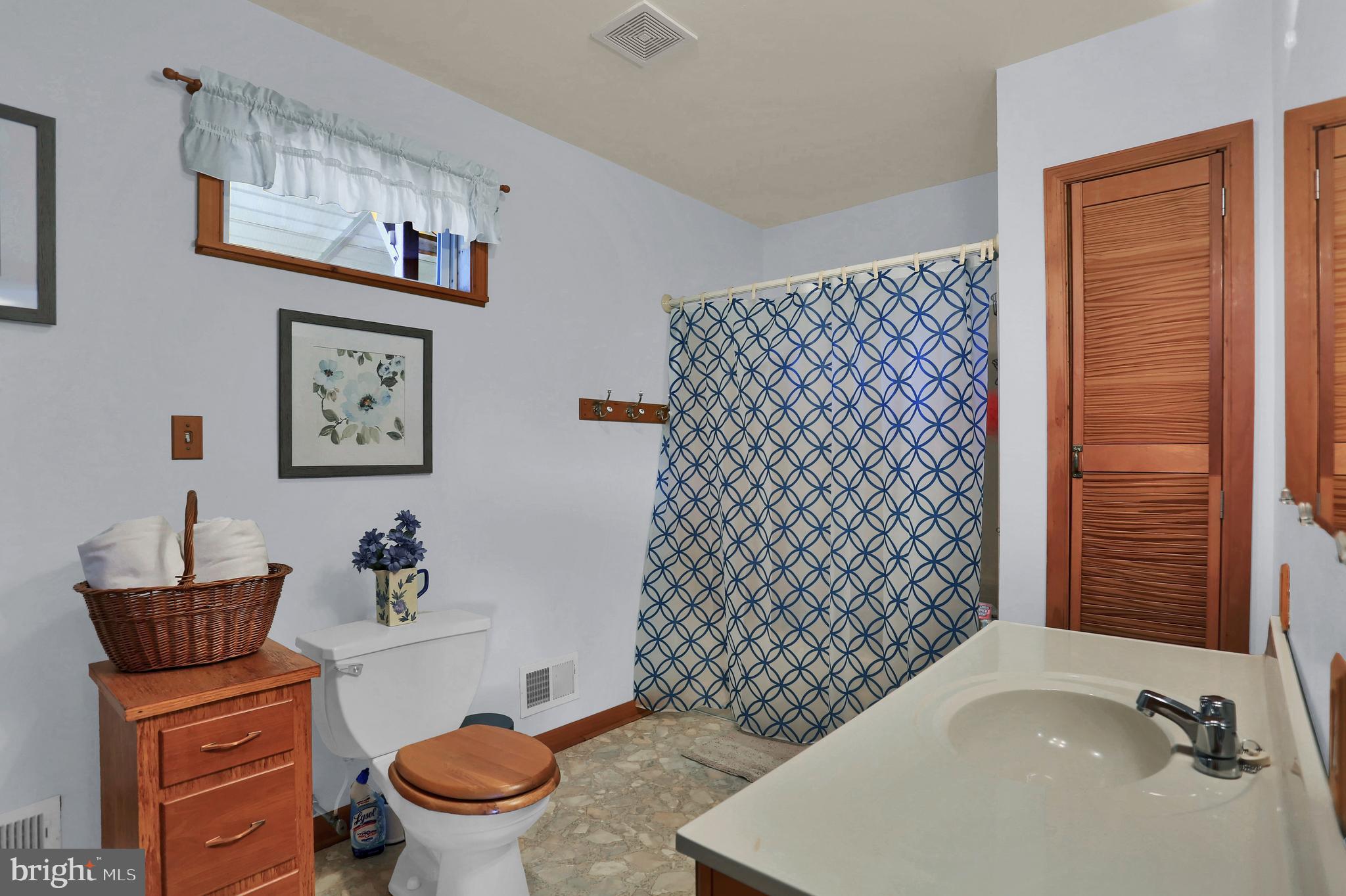 715 Graceton Road Fawn Grove, PA 17321 - Photo 6 of 36 First floor full bath