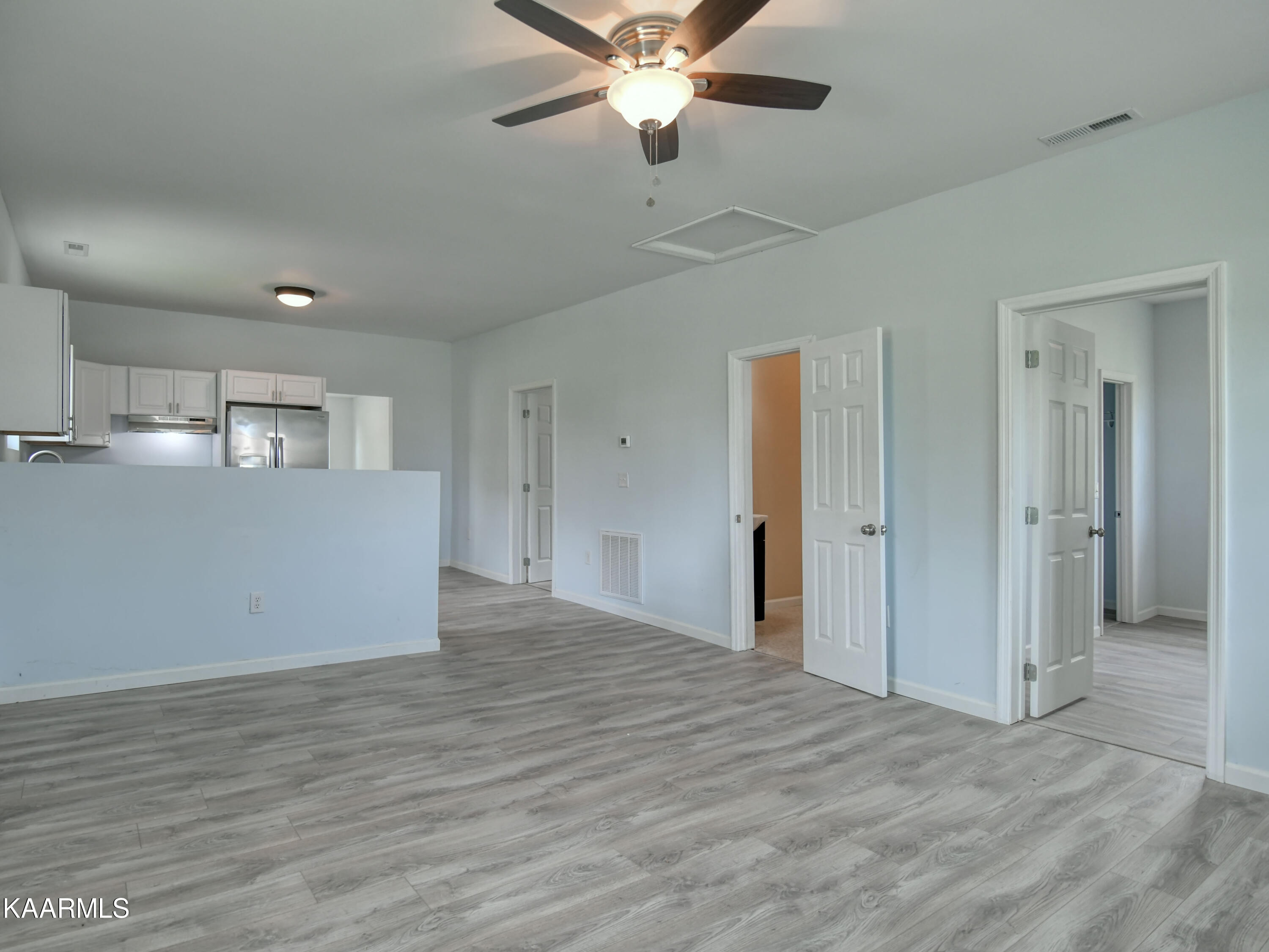 209 Jaybird Road Newport, TN 37821 - Photo 4 of 15 DSC_9210 copy