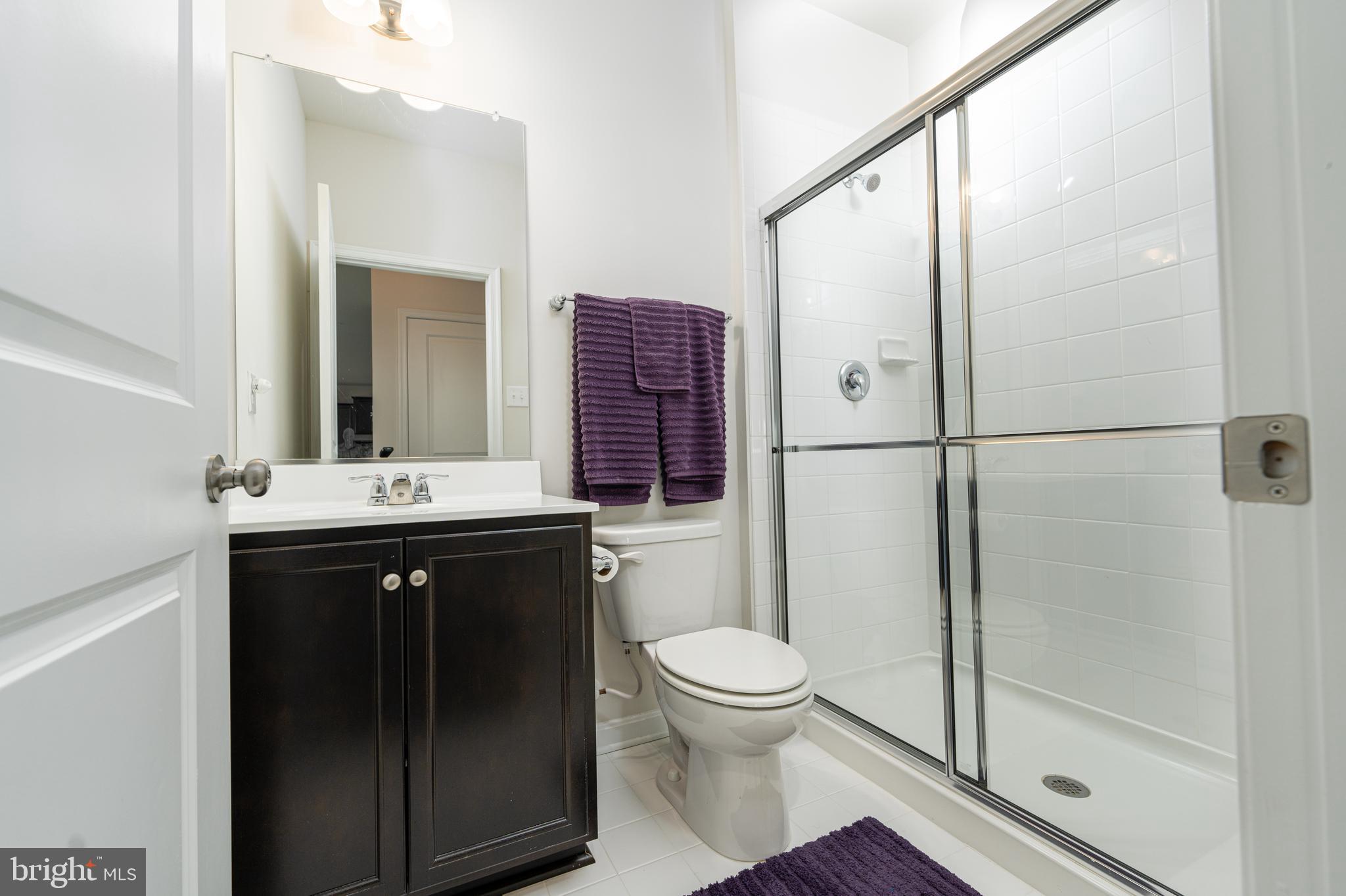 607 Stonegate Road Westminster, MD 21157 - Photo 19 of 44 First floor bathroom
