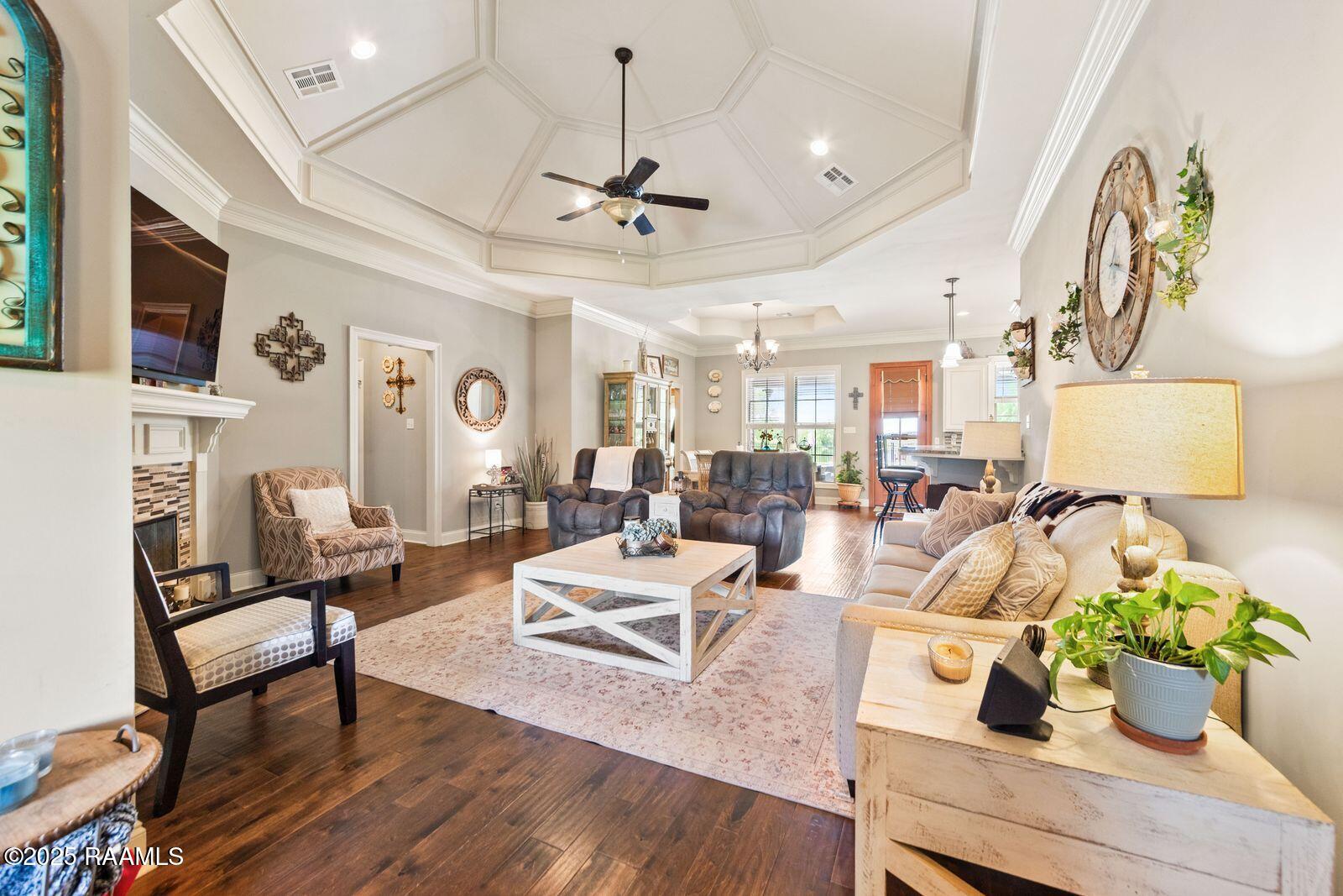 1181 Grand Loop Breaux Bridge, LA 70517 - Photo 3 of 40 Living room