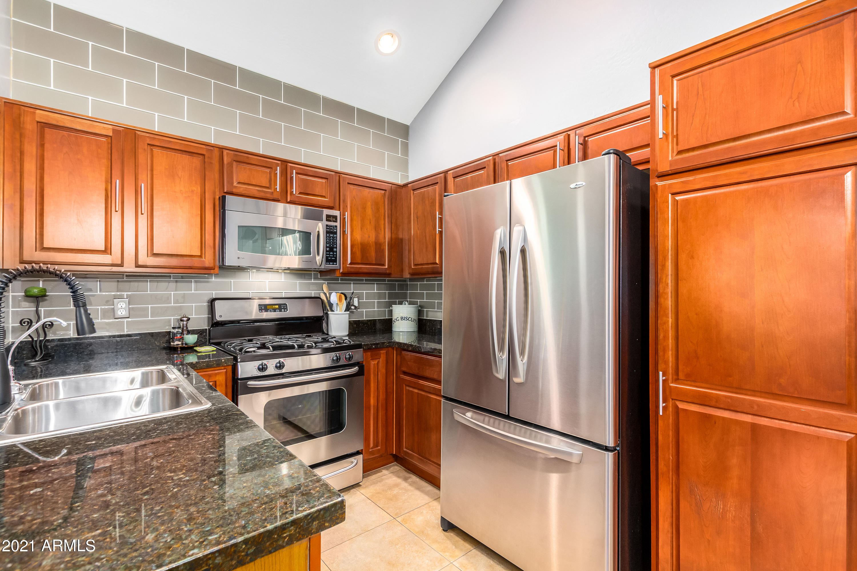 2922 North 29th Street Phoenix, AZ 85016 - Photo 16 of 41 Kitchen