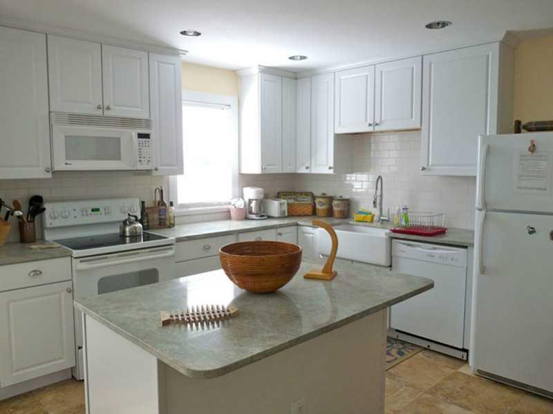 14 Upper Dunbar Road Seal Harbor, ME 04675 - Photo 4 of 17 Kitchen.