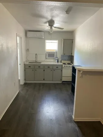 $950 | 1401 East Alfred Street, Unit 11, Tavares, FL 32778