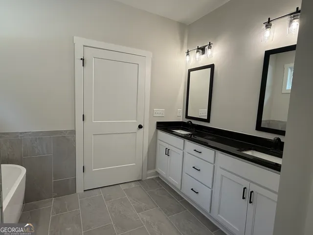 $639,914 | 98 Mud Bridge Road, The Rock, GA 30285