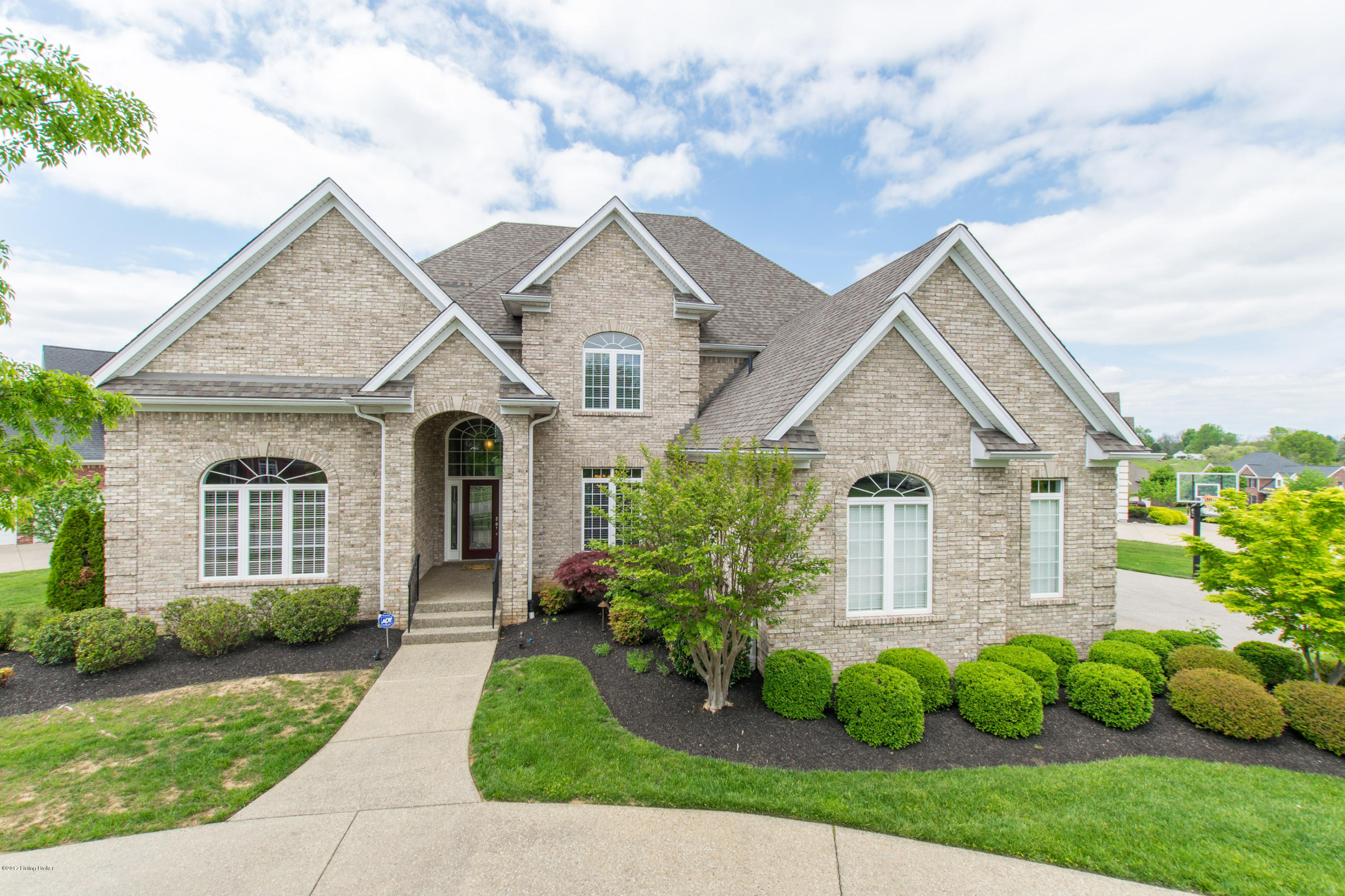 12701 Ridgemoor Drive Prospect, KY 40059 - Photo 1 of 42 02 LSIR 20170425