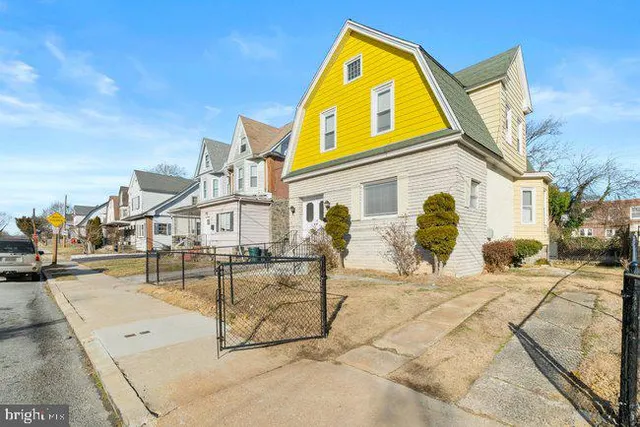 a view of a house with swimming pool