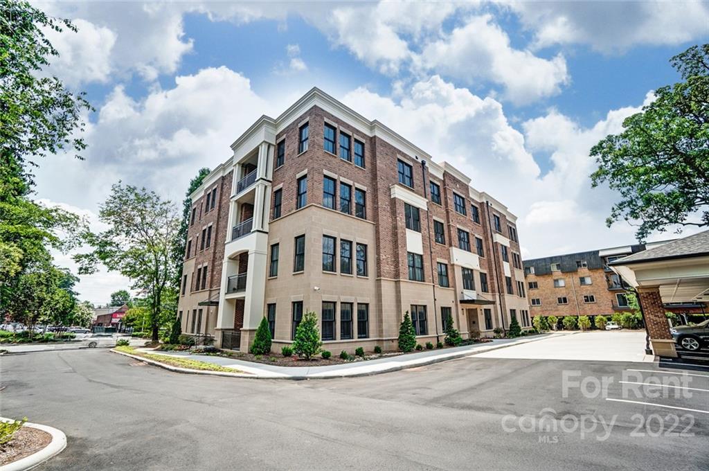 830 Providence Road, Unit 102 Charlotte, NC 28207 - Photo 4 of 31 a front view of a building