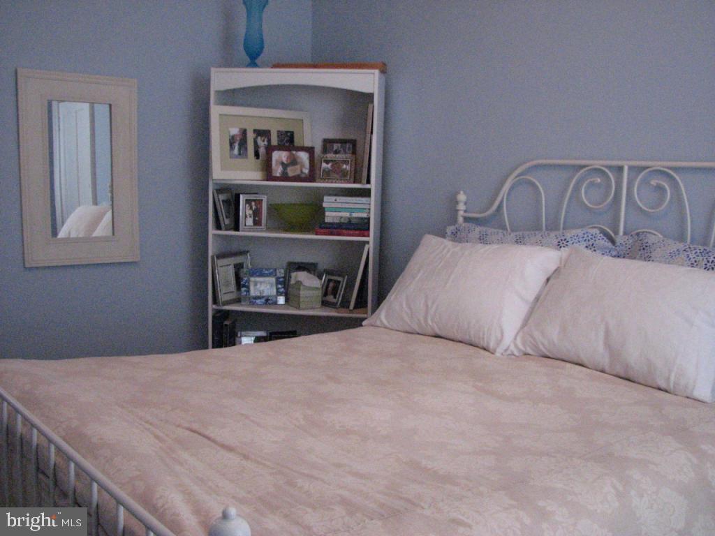 20 South Broad Street Lititz, PA 17543 - Photo 13 of 21