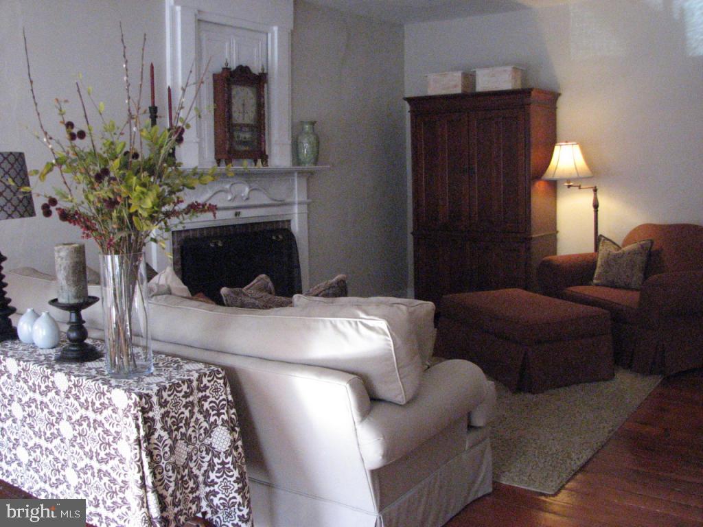 20 South Broad Street Lititz, PA 17543 - Photo 4 of 21