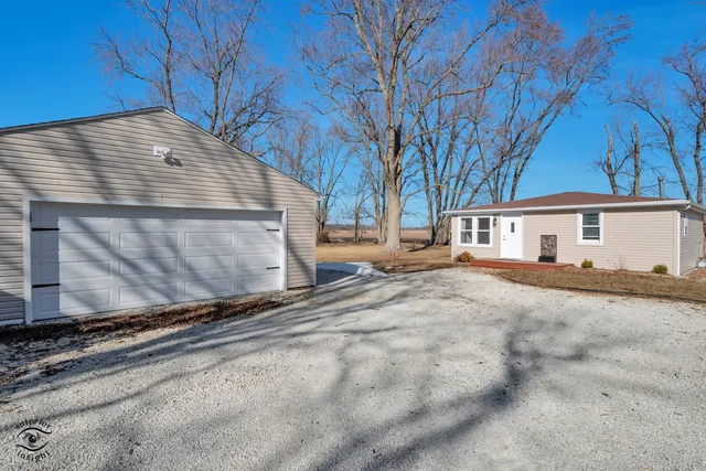 $289,900 | 5101 East 1000 Road North, Kankakee, IL 60901