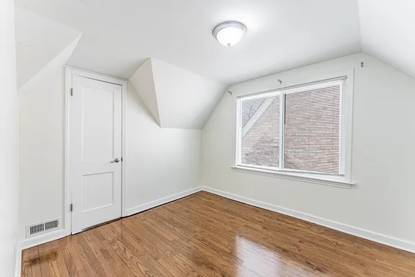 $3,300 | 2817 Maple Avenue, Berwyn, IL 60402
