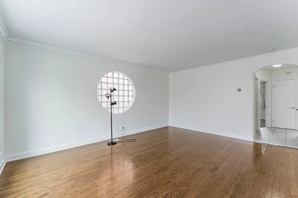 $3,300 | 2817 Maple Avenue, Berwyn, IL 60402