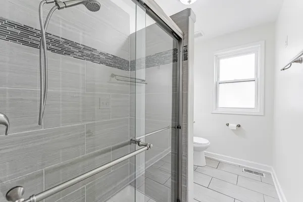 $3,300 | 2817 Maple Avenue, Berwyn, IL 60402