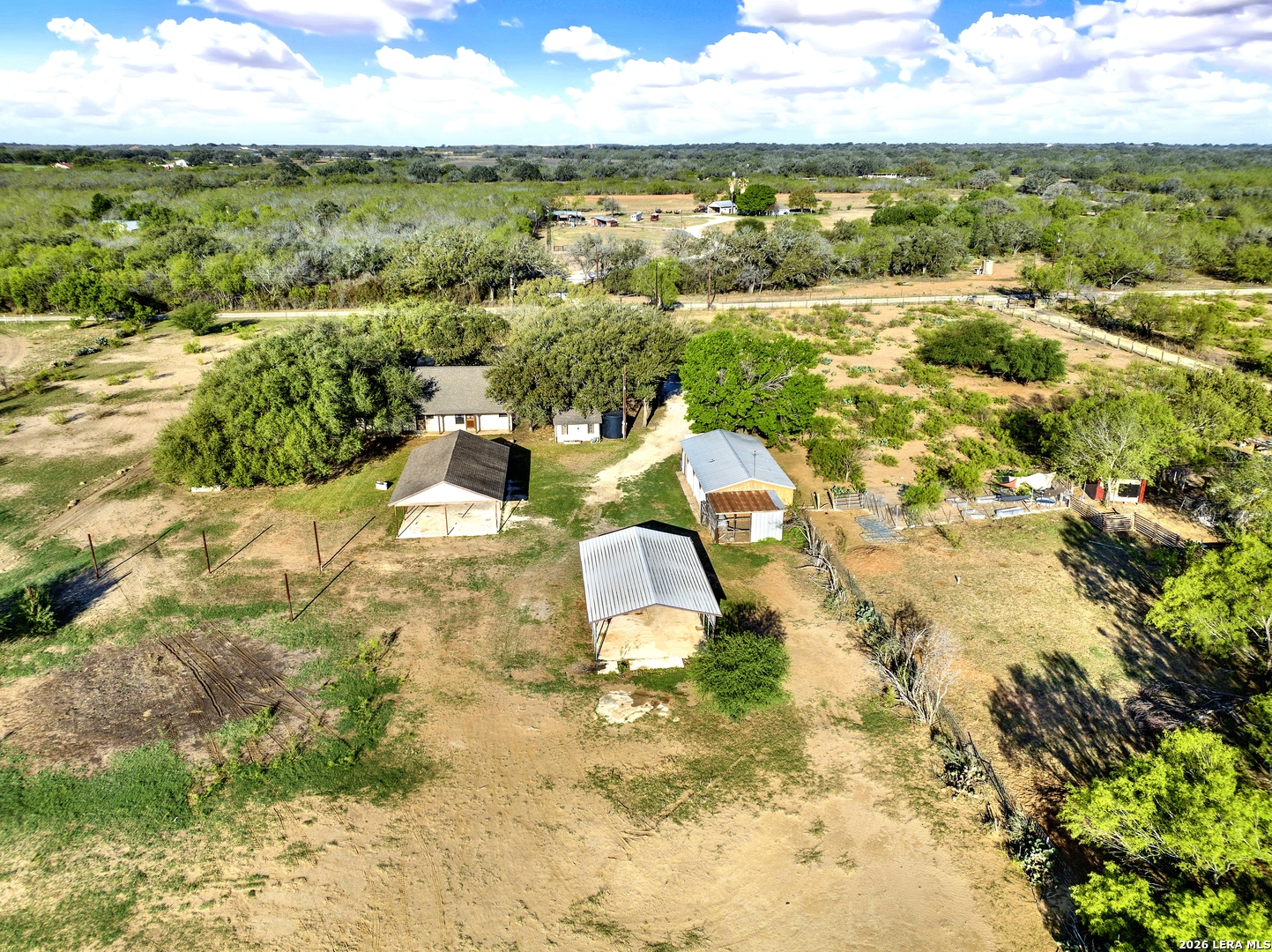 386 County Road 763 Devine, TX 78016 - Photo 5 of 49 a view of a city