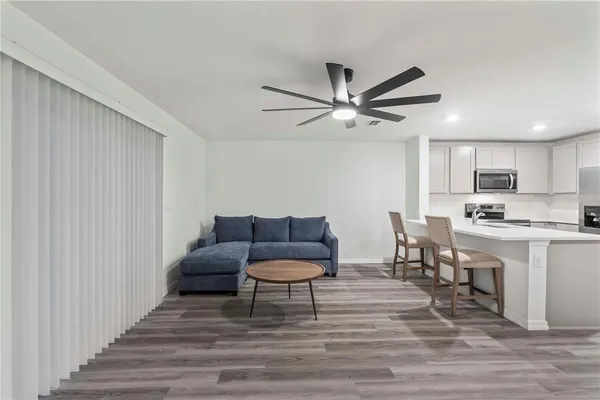 $1,900 | 959 Spotted Egret Loop, Ruskin, FL 33570