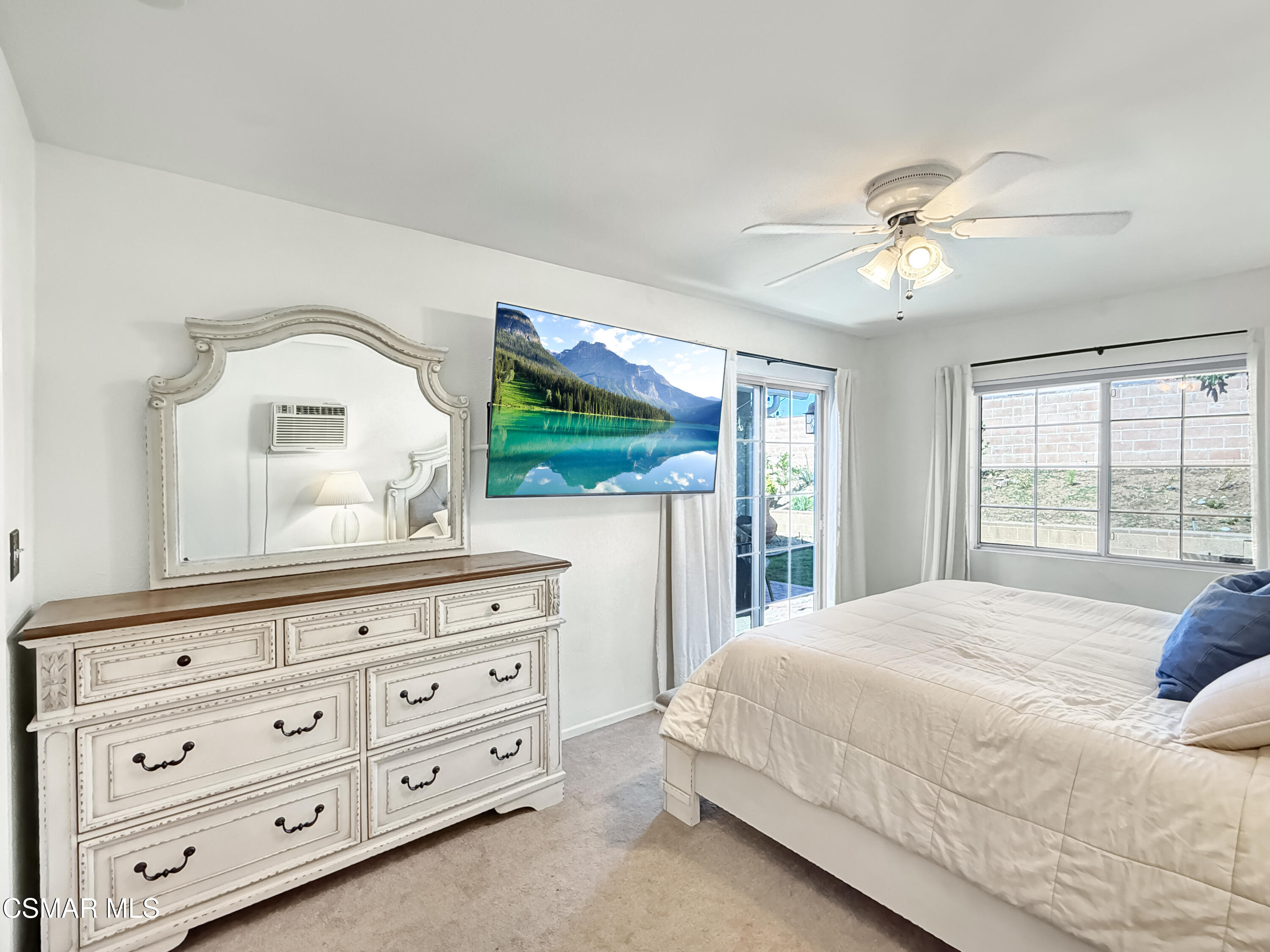 3021 Travis Avenue Simi Valley, CA 93063 - Photo 16 of 36 25 3