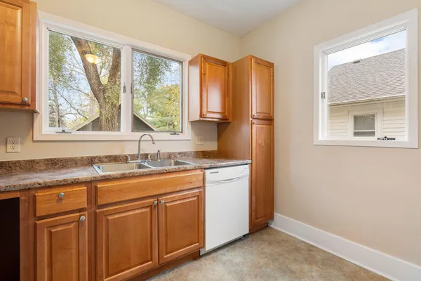 $174,900 | 1008 3rd Avenue Northwest, Austin, MN 55912