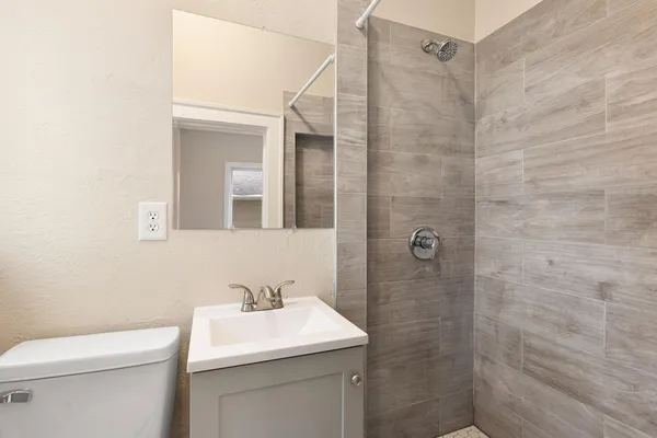 $174,900 | 1008 3rd Avenue Northwest, Austin, MN 55912