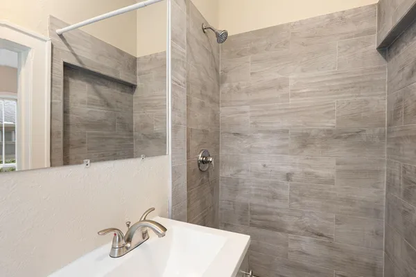 $174,900 | 1008 3rd Avenue Northwest, Austin, MN 55912