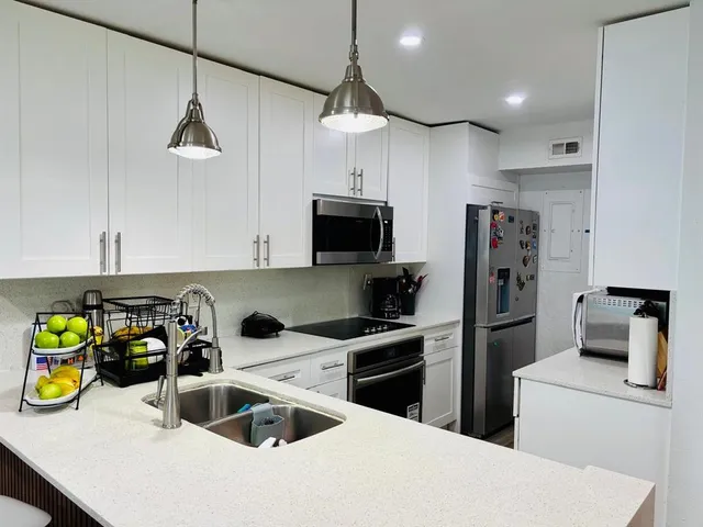 $3,100 | 8000 Northwest 74th Terrace, Tamarac, FL 33321