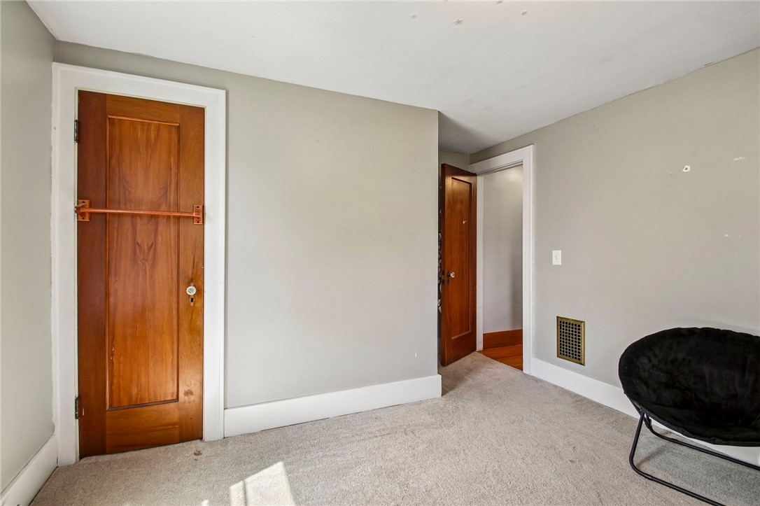 81 Hoover Road Irondequoit, NY 14617 - Photo 22 of 39