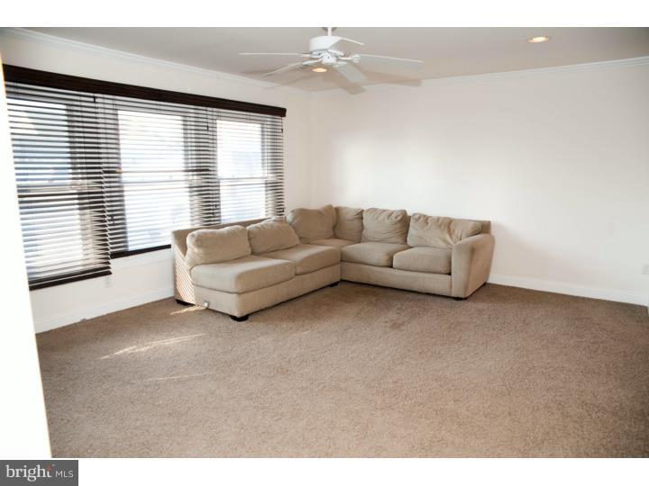 34 Homestead Road Levittown, PA 19056 - Photo 8 of 25 Living Room