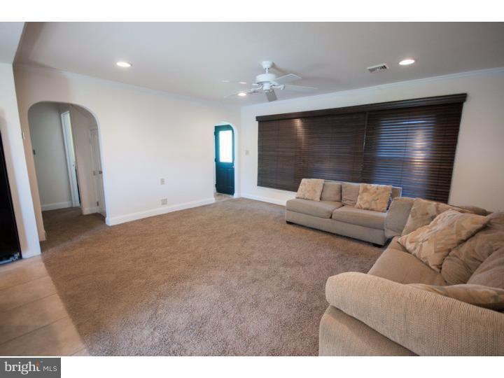 34 Homestead Road Levittown, PA 19056 - Photo 10 of 25 Living Room