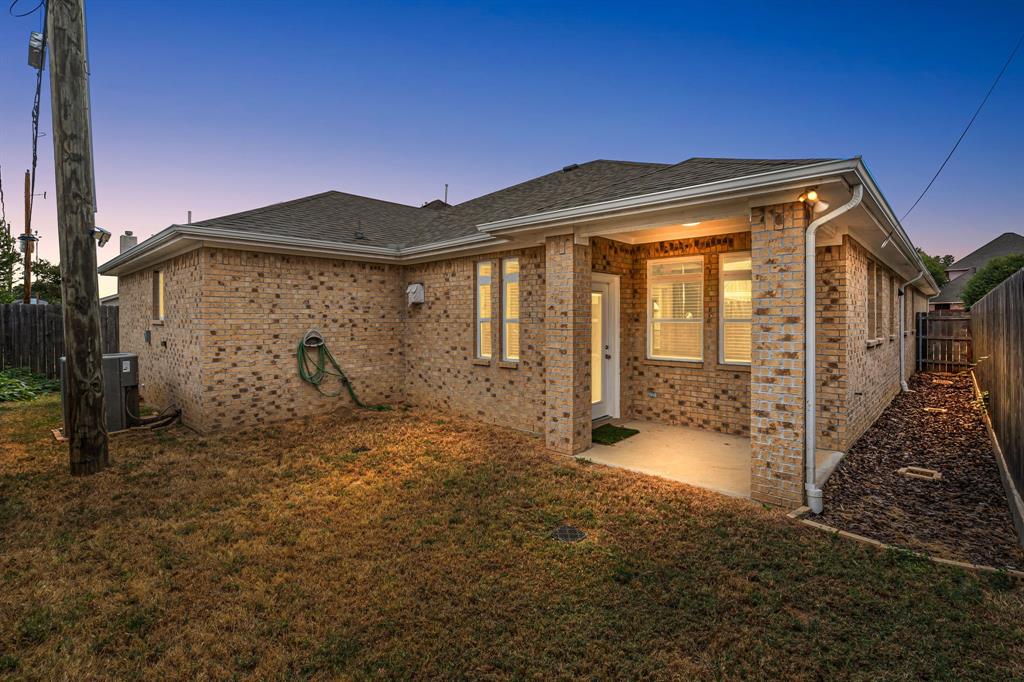 3807 Winding Road Arlington, TX 76016 - Photo 28 of 29 Gallery Image 28