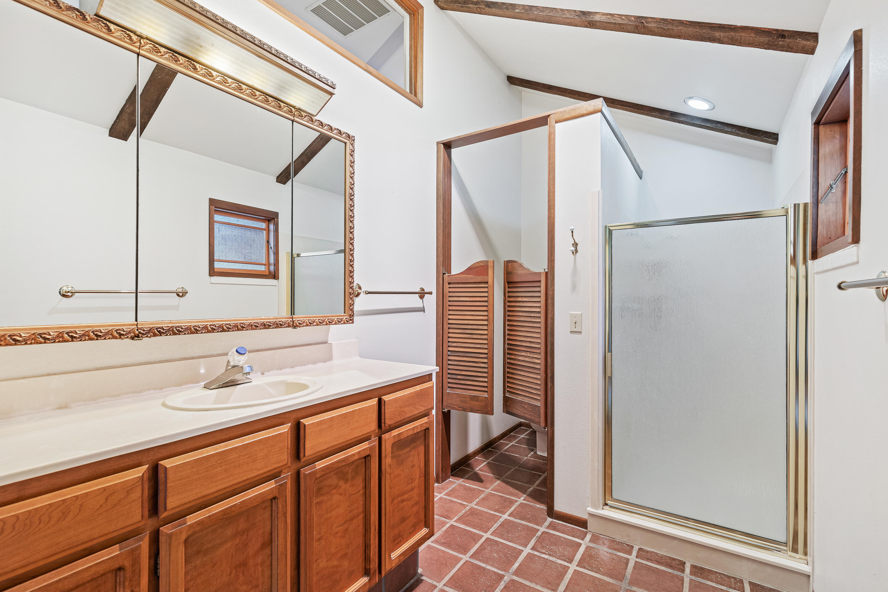 955 Morey Road Talent, OR 97540 - Photo 16 of 32 955 Morey Rd, Talent, OR 97540