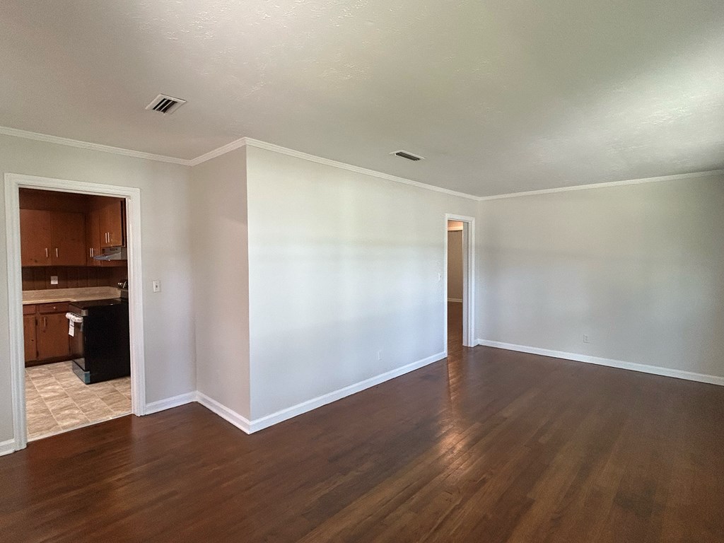 106 Tv Road Dothan, AL 36301 - Photo 5 of 35 Large, Open Family Room, Kitchen