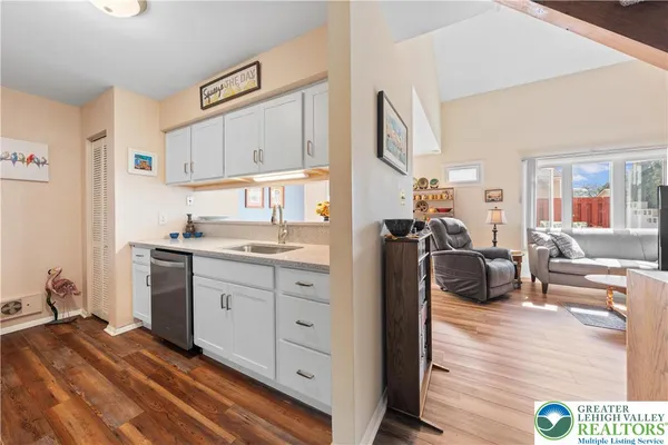 $275,000 | 84 Covington Place, Catasauqua, PA 18032