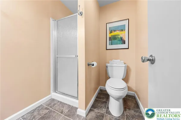 $275,000 | 84 Covington Place, Catasauqua, PA 18032