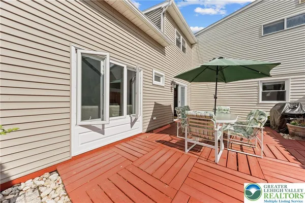 $275,000 | 84 Covington Place, Catasauqua, PA 18032