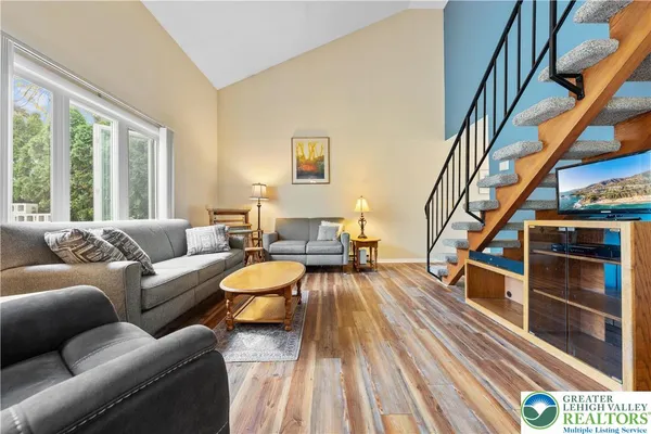 $275,000 | 84 Covington Place, Catasauqua, PA 18032