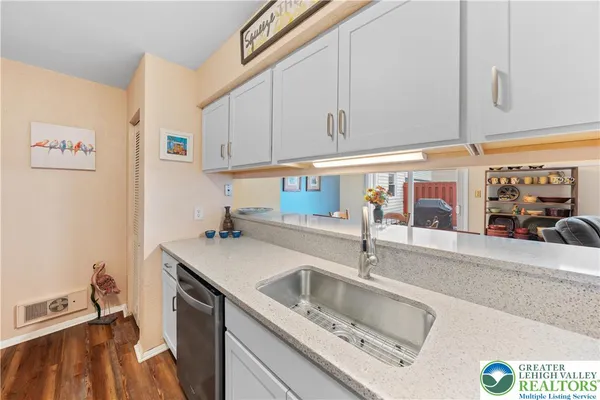 $275,000 | 84 Covington Place, Catasauqua, PA 18032