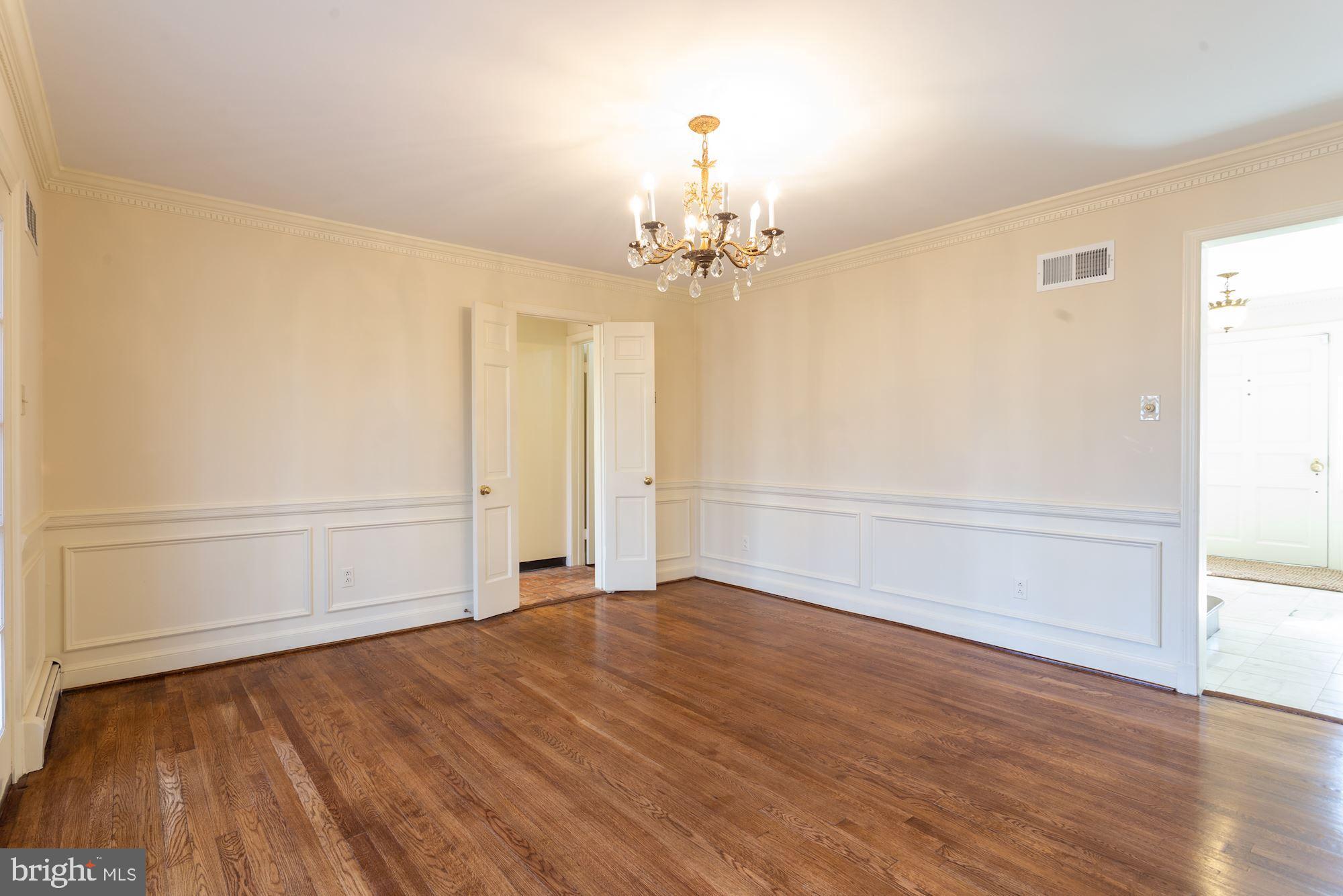 8005 Greentree Road Bethesda, MD 20817 - Photo 12 of 75