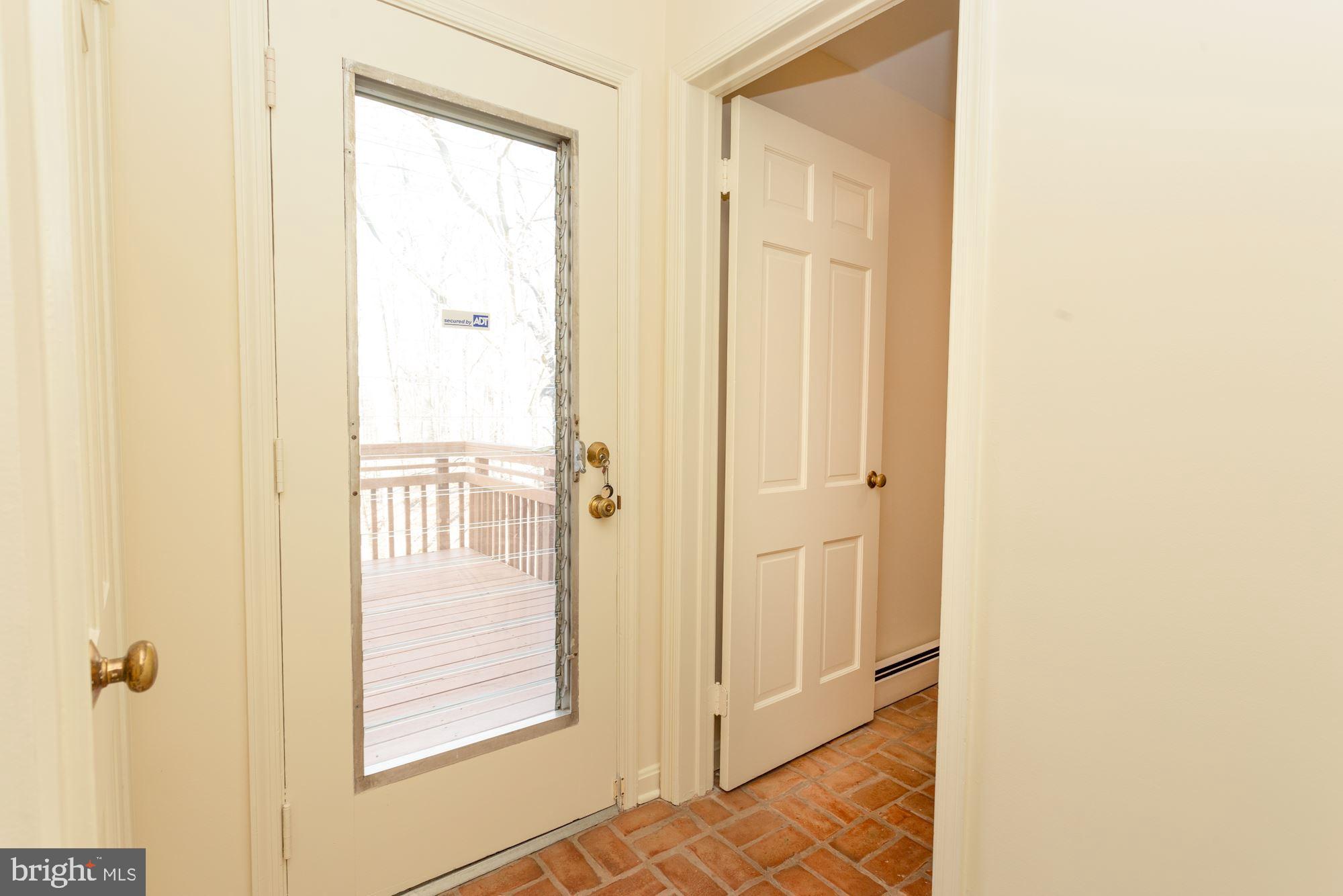 8005 Greentree Road Bethesda, MD 20817 - Photo 24 of 75